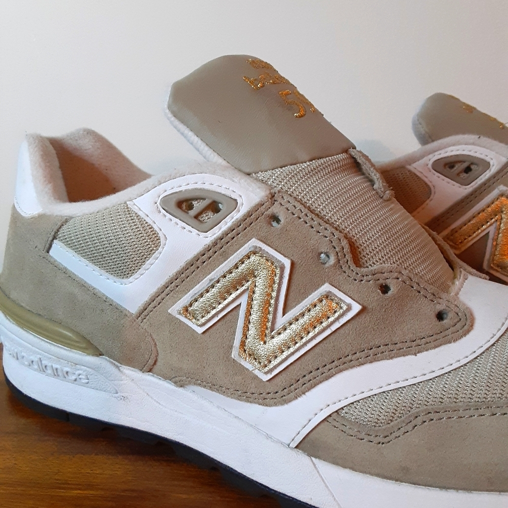 New Balance 597 Classic White-Gold/Trench Khaki